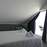 4 Surf Ii Bed & Breakfast 4*